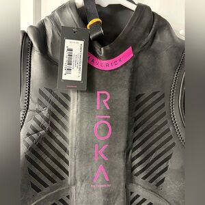 NWT - ROKA Women's Maverick Pro II Black Sleeveless Wetsuit - L